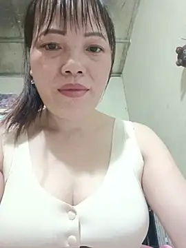 Snapshot of Sana-vn chatting on June 13, 3:37 am Sana-vn online show from June 13, 3:37 am