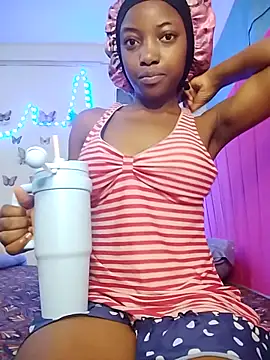 smily sophia online show from April 14, 10:43 am