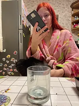 Lily Viola online show from February 25, 7:34 pm