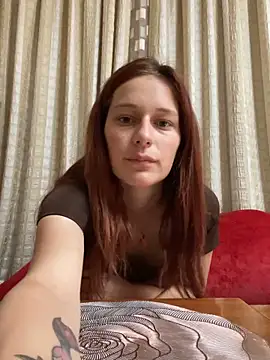 Lily Viola online show from June 5, 6:52 am