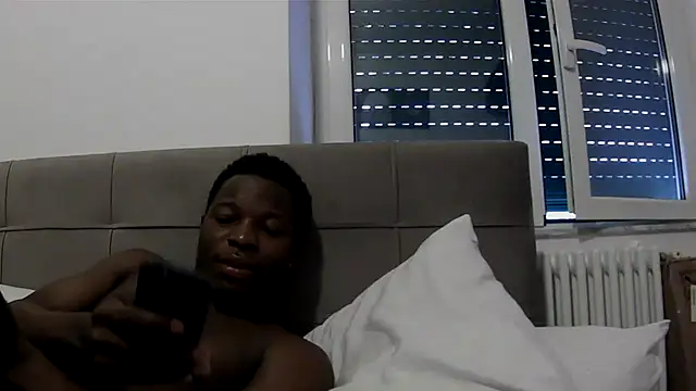 Snapshot of Bigchocco chatting on May 12, 5:59 am Bigchocco online show from May 12, 5:59 am