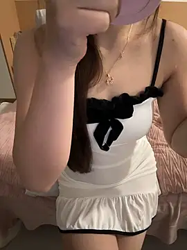  xiaoxinxin  online show from March 6, 6:32 am