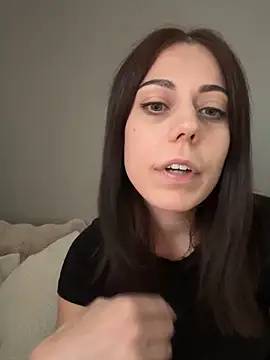 Snapshot of Luna_licous chatting on June 4, 5:19 pm Luna licous online show from June 4, 5:19 pm