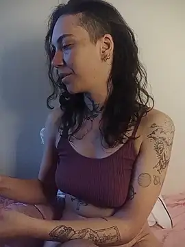 Dirty Pink online show from February 8, 6:44 pm