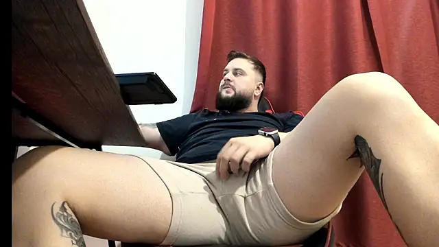 ashtondel online show from February 7, 10:08 am