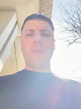 allee2206 online show from March 19, 9:13 am