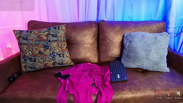  ttaylor  online show from January 19, 12:53 pm