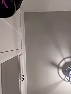 RyanTow06011148 online show from March 20, 3:00 am