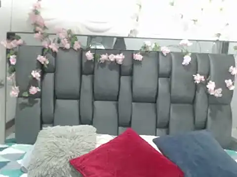 lindajohnson22 online show from January 14, 5:02 am