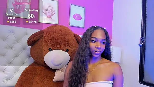 BrittanyWatson online show from February 13, 1:01 am