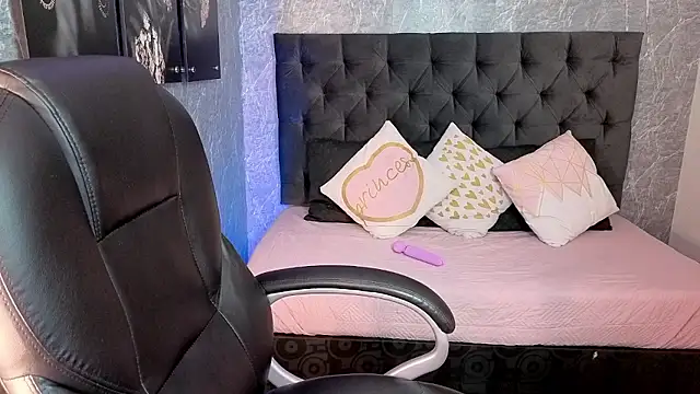 sasha  blaze online show from January 7, 3:14 pm