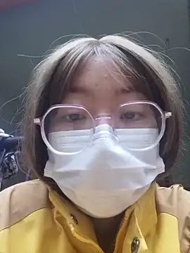 Snapshot of AdaptingCat chatting on March 23, 2:59 am AdaptingCat online show from March 23, 2:59 am