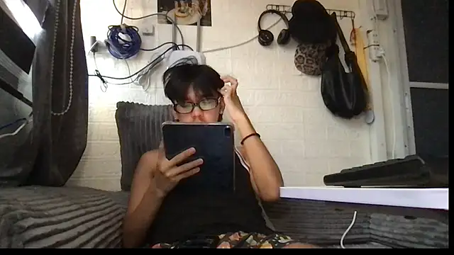 Snapshot of oishii_ii chatting on August 3, 3:05 am oishii ii online show from August 3, 3:05 am
