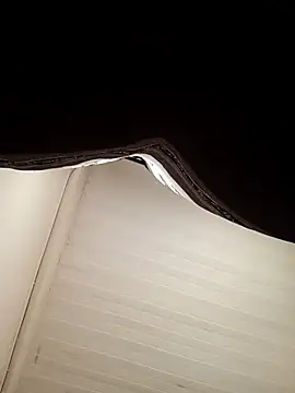 shanicollete online show from January 10, 4:47 am