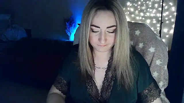 FoxyAnn12 online show from April 23, 12:29 pm