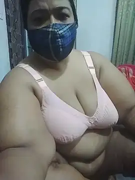 momo loves online show from April 13, 8:36 pm