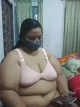 momo loves online show from April 22, 6:09 pm