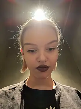 AshleyMur online show from February 3, 6:40 am