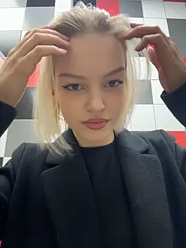 AshleyMur online show from March 4, 5:13 am