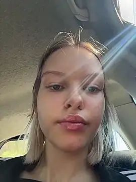 AshleyMur online show from June 3, 7:11 am
