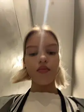 AshleyMur online show from June 9, 5:52 am