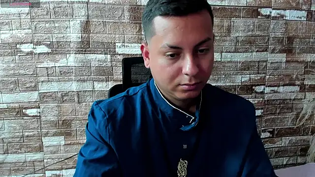 Hadarah and Hasan online show from January 17, 6:44 pm