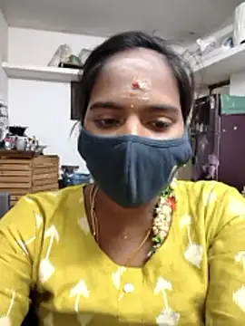 Tamil Hot Divya online show from February 15, 10:50 pm