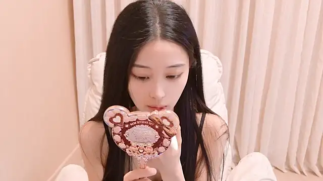 iiiiiiiiiu online show from April 16, 4:02 am