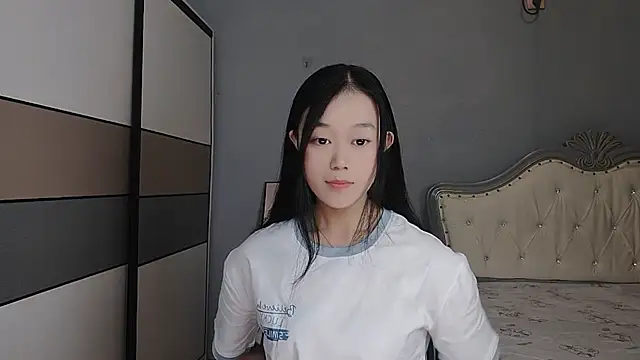 xiaowu2004 online show from March 11, 2:39 am