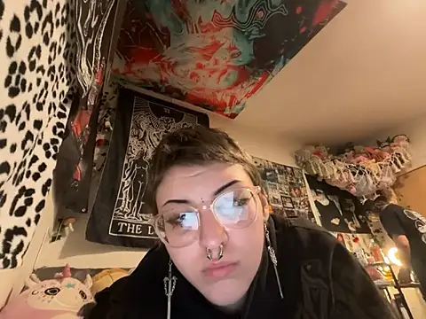 elohwelll online show from February 7, 2:26 am