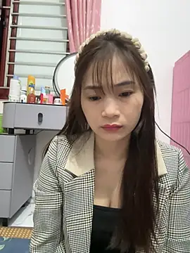 cupboard-1 online show from January 16, 7:18 pm