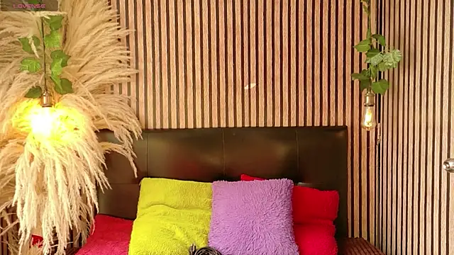 Hiddenhotcake online show from March 31, 7:25 pm