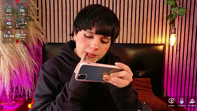 Hiddenhotcake online show from April 22, 7:37 pm