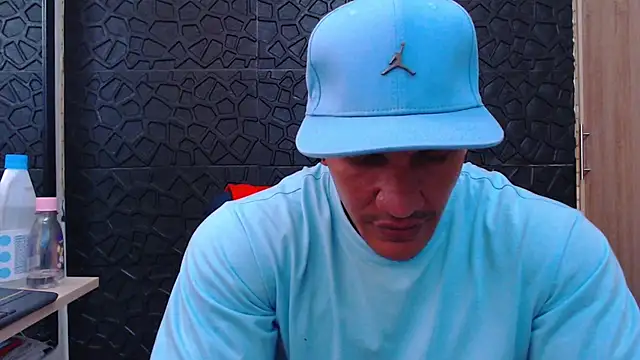 viktor herrera online show from January 12, 7:30 pm