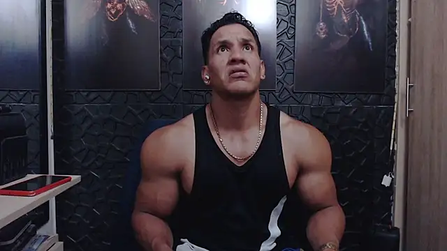 viktor herrera online show from April 7, 4:46 am