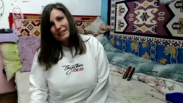 Adelinemilf online show from February 10, 10:41 am