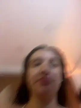 Snapshot of Violett_hott_ chatting on May 22, 1:06 pm Violett hott online show from May 22, 1:06 pm