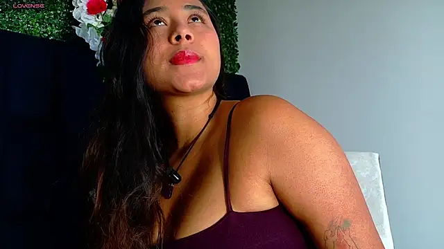 AnnaSmiles online show from April 8, 3:01 pm