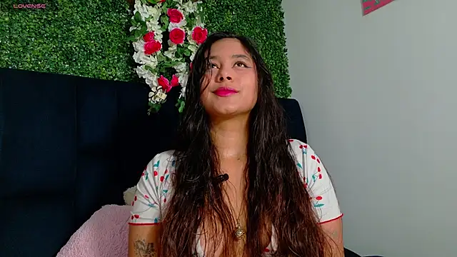 AnnaSmiles online show from April 17, 6:11 pm