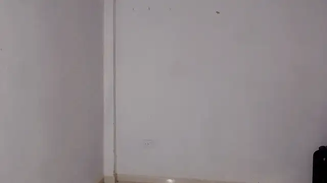 linda brown  online show from April 7, 12:05 pm