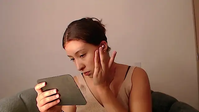 -Ivonnys online show from January 10, 8:32 pm