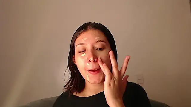 -Ivonnys online show from February 9, 10:47 pm