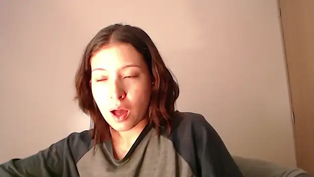 -Ivonnys online show from February 23, 8:17 pm