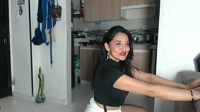 samanta xi online show from March 6, 7:16 am