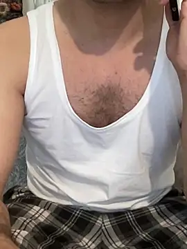 Snapshot of comings33 chatting on March 20, 7:57 am comings33 online show from March 20, 7:57 am