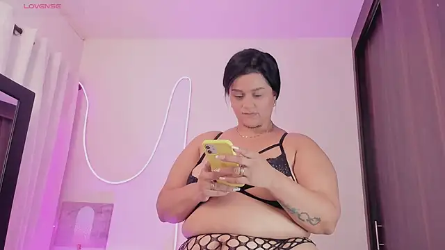 athenaking online show from February 5, 6:34 pm