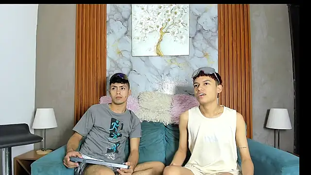 Snapshot of AVENGER_BOYS2026 chatting on June 11, 7:12 pm AVENGER BOYS2026 online show from June 11, 7:12 pm