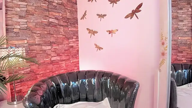  sabrina smith online show from January 9, 7:15 pm