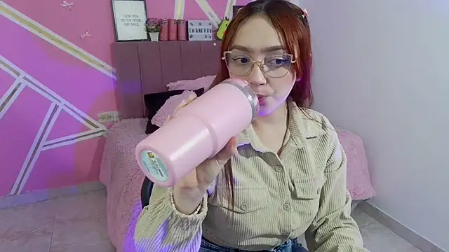 Natasha Romanof18 online show from February 25, 3:16 am