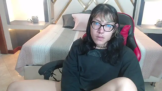 lilith ayanami online show from June 17, 1:56 pm